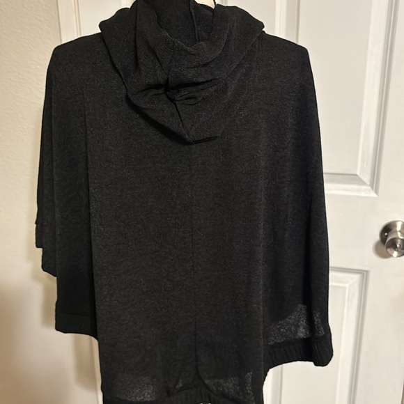 Hooded Cape/Poncho Size L NWOT - Picture 3 of 8